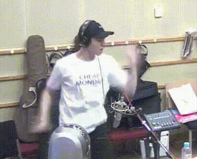 055548aa668ab6c0e9faed40fd40a538.gif