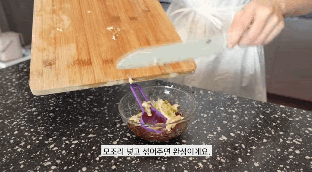 1d80c254d9070a0db36dd4ebddfe8fa3.gif