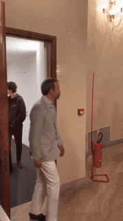 3219971d8202286b69e96bf390373129.gif