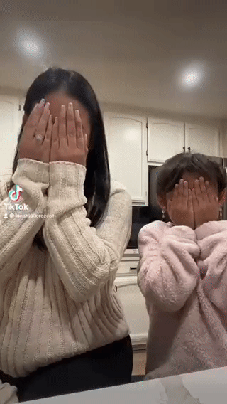 352f21d08ec68fa3039798ef48a1d27b.gif