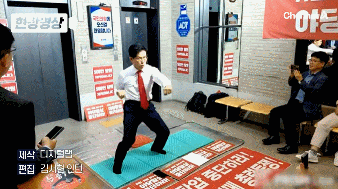 38762ead87ac89b98a51a4c112883859.gif