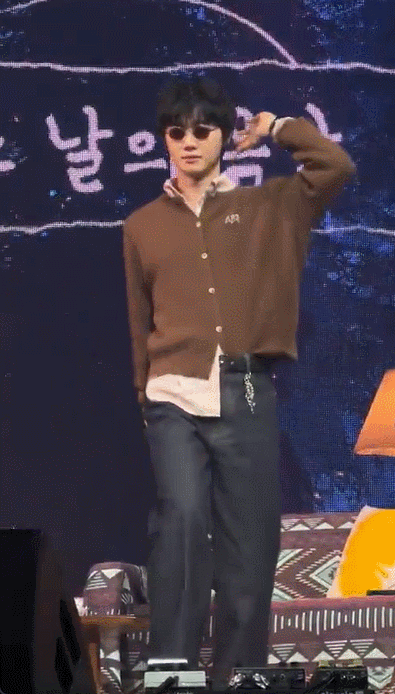 3c94bbadca094977b5dfa61f43bc69f1.gif