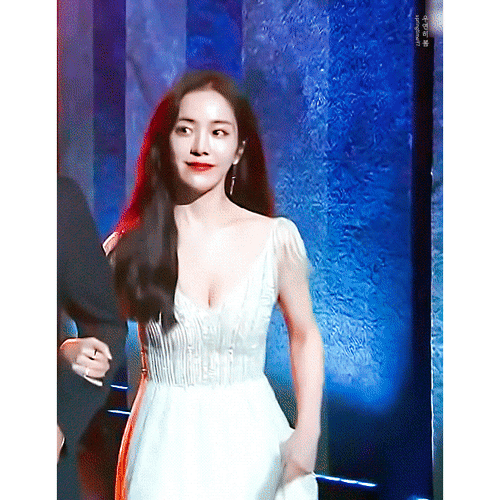 4ecd50cd08e939135f8568b6d381096c.gif