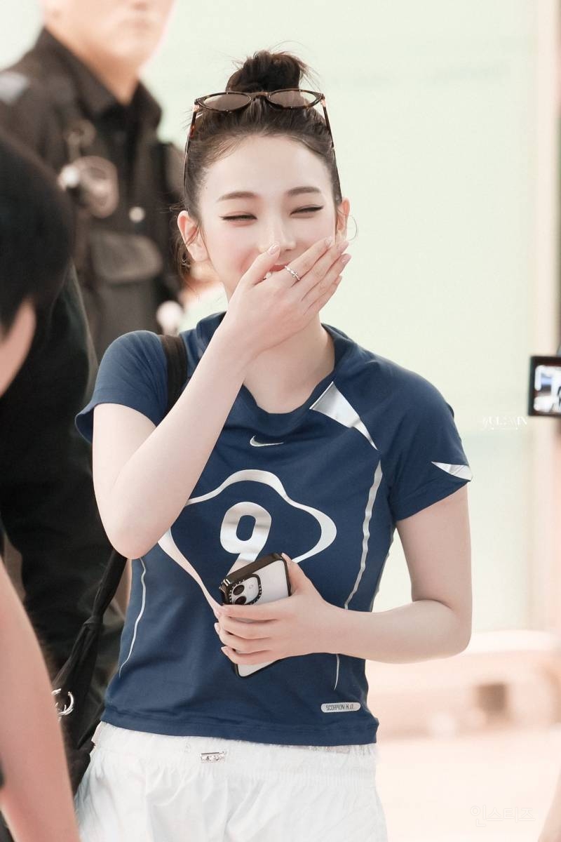 4fc3eb6bfc4ffa4a1358599cbe830e1e.jpg