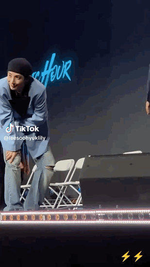 5127d03947b858c0e6137ed96d046777.gif