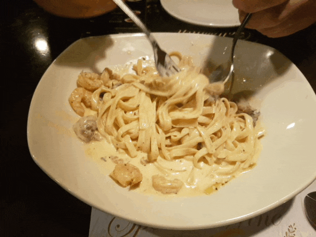 703f14b44e4295652b39bbf081b005de.gif