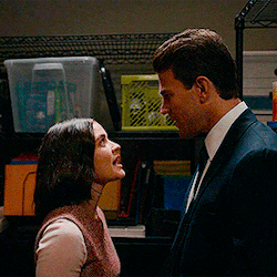 704ae22d3ff5c547d43be81e18657e53.gif