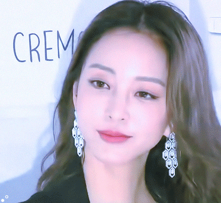 78c89bc27ff7138883f0577fc1893569.gif