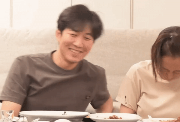 7c2ae9d4b70c0d1afe7d899850aee56b.gif
