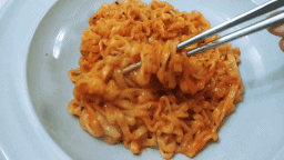 82033e2457eb8f938800ea8ed65bcdf1.gif