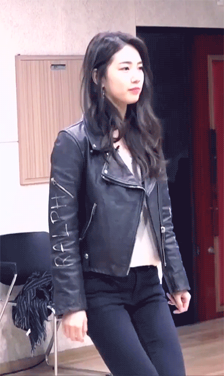 851f3eb3ab4d3520f53e410dc3b9dd51.gif