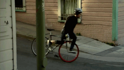 85d3098d7e139340c1589441eaad11f2.gif