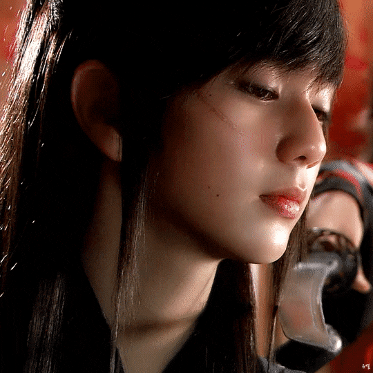 89e4f6e9072703695647ff9b3a4f365a.gif