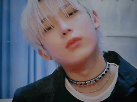 8c01632d6b4f137855401e7634b1c45f.gif