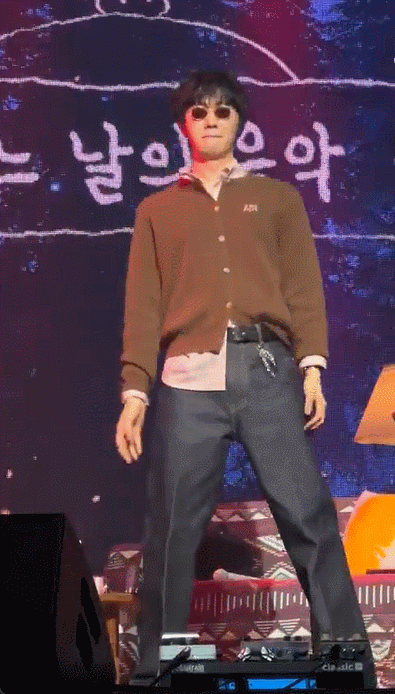 a3a5d3895630e8381d92685abdf8c592.gif