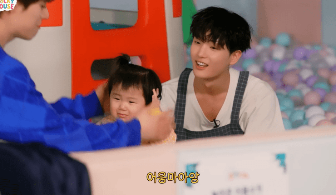 b8e21497aefb2e43f9228c8abc4755d2.gif