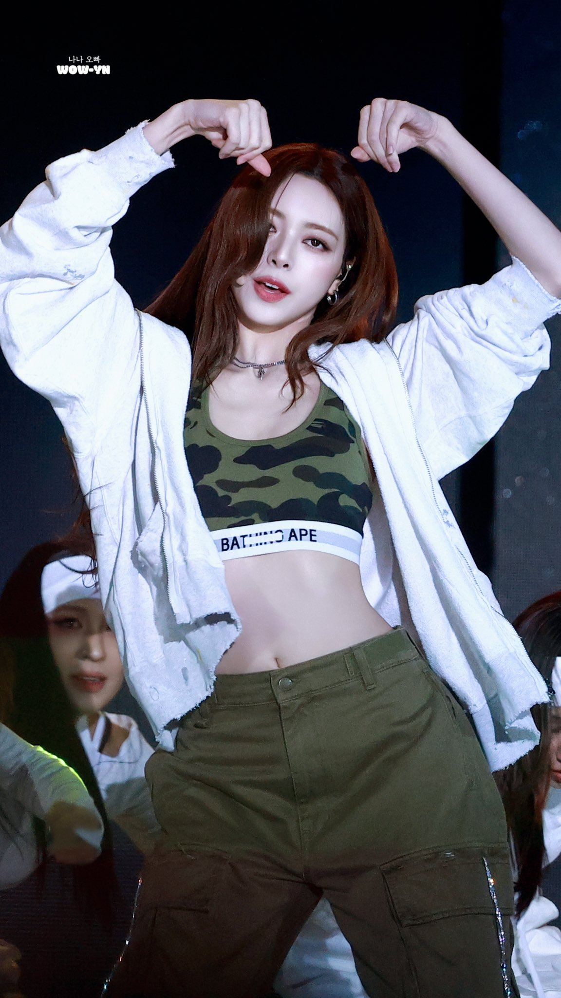 bacc0f4b968a1acf20d6af8d0ae9adcd.jpg