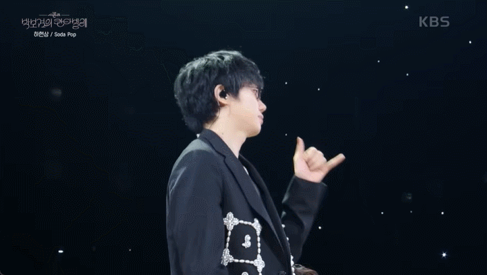 c52ddab6790687e104bbb300b21d2ccd.gif