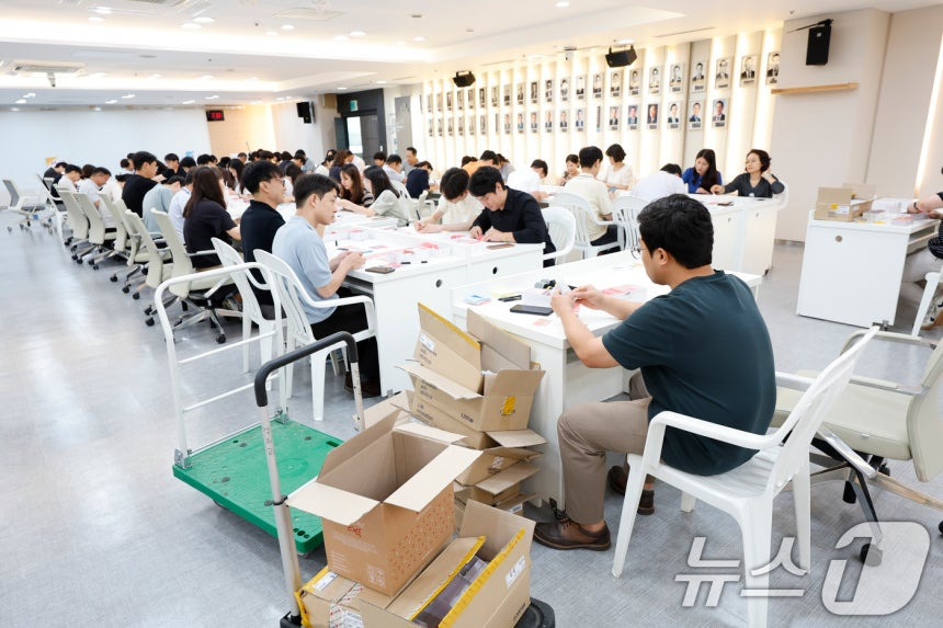 cad2d296d4900a8685c4879b88b6077e.jpg