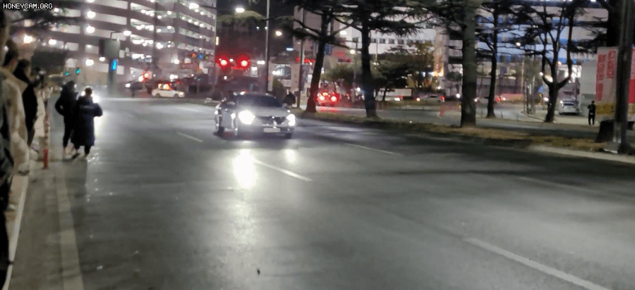 d17298bfa7f1ddacc3d17a9084ca4e8a.gif