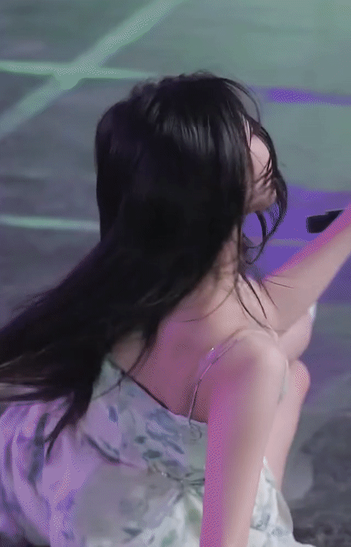 d9292ad548eb5195efe94e40a6f34912.gif