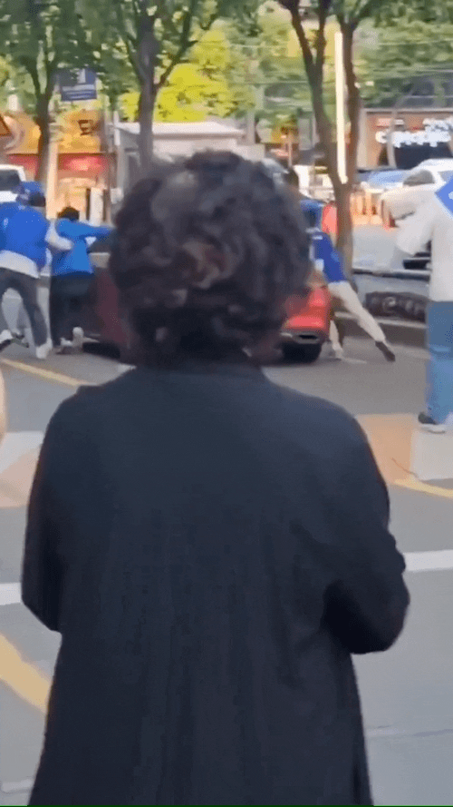 df376e389d4e224259ccdaf943df81da.gif