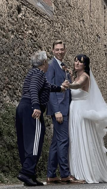 e7aae782dfa73bfdd33c59ebb826b54b.gif